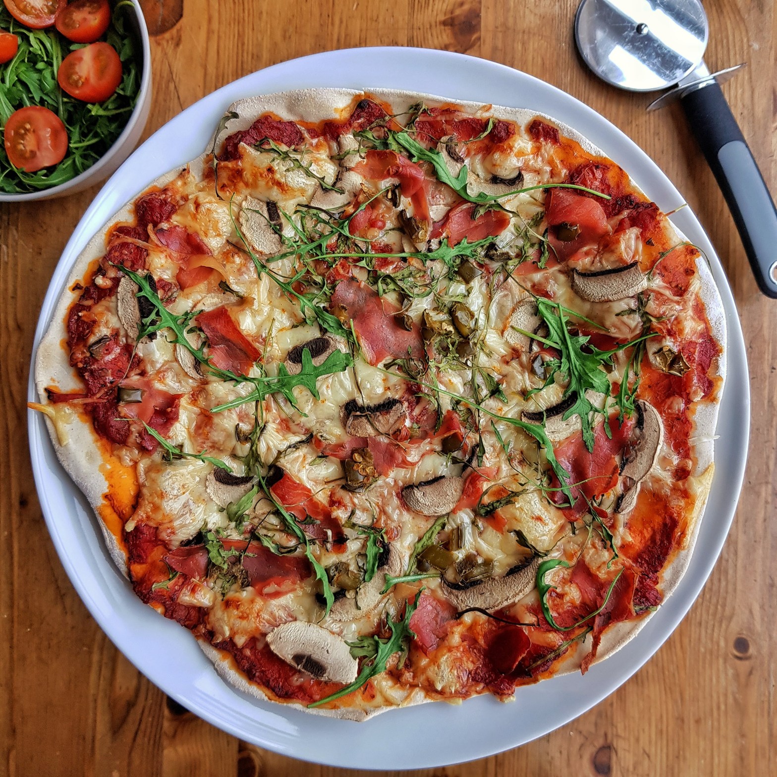 Serrano ham and mushroom pizza recipe by FitFreshBites