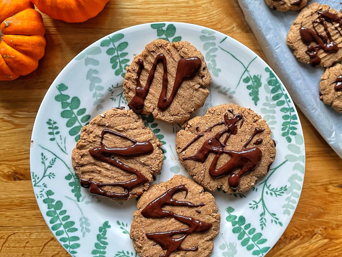 Pumpkin spice oat&nbsp;cookies